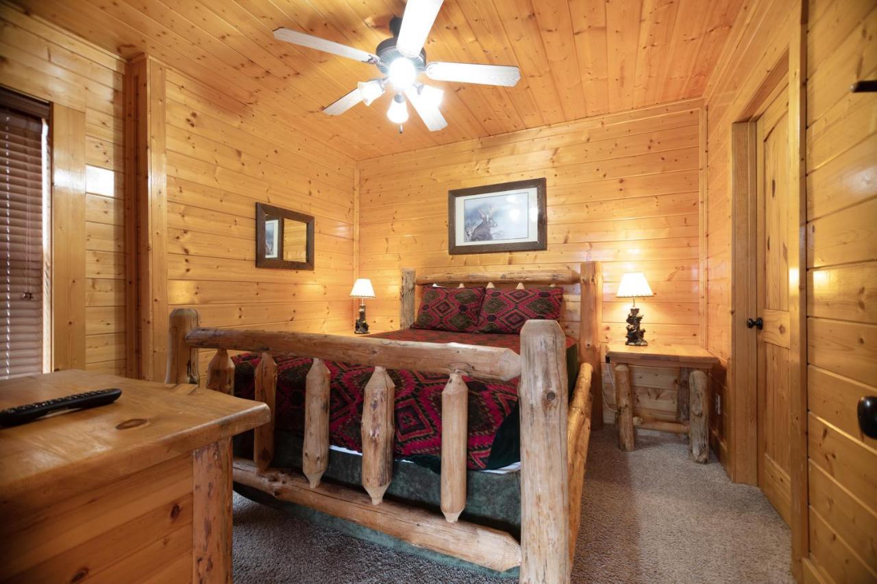 Livin High Villa Sevierville Exterior photo