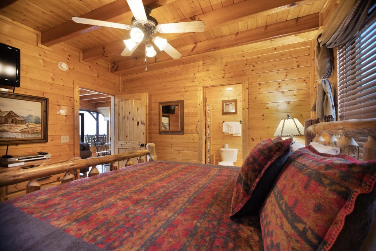 Livin High Villa Sevierville Exterior photo