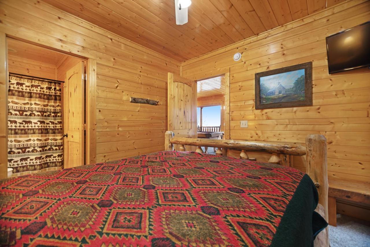 Livin High Villa Sevierville Exterior photo