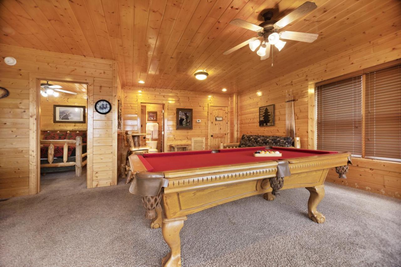 Livin High Villa Sevierville Exterior photo